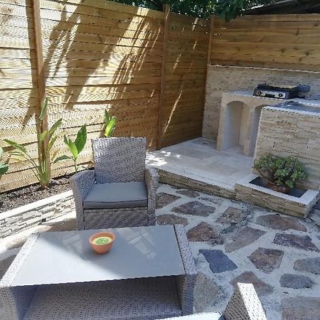 Appartement T2 Rez De Villa Proche Bord De Mer Le Pradet Luaran gambar