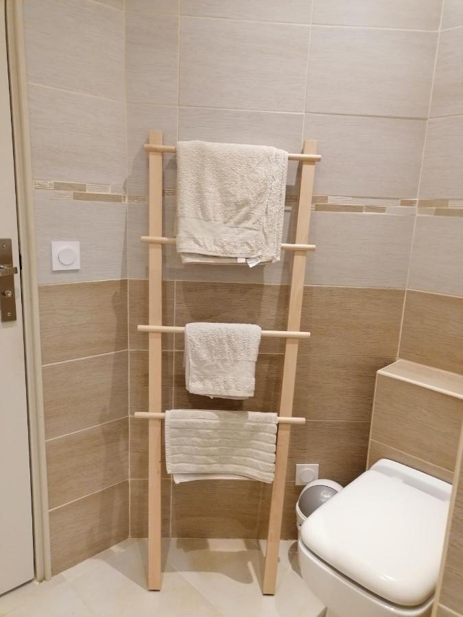 Appartement T2 Rez De Villa Proche Bord De Mer Le Pradet Luaran gambar